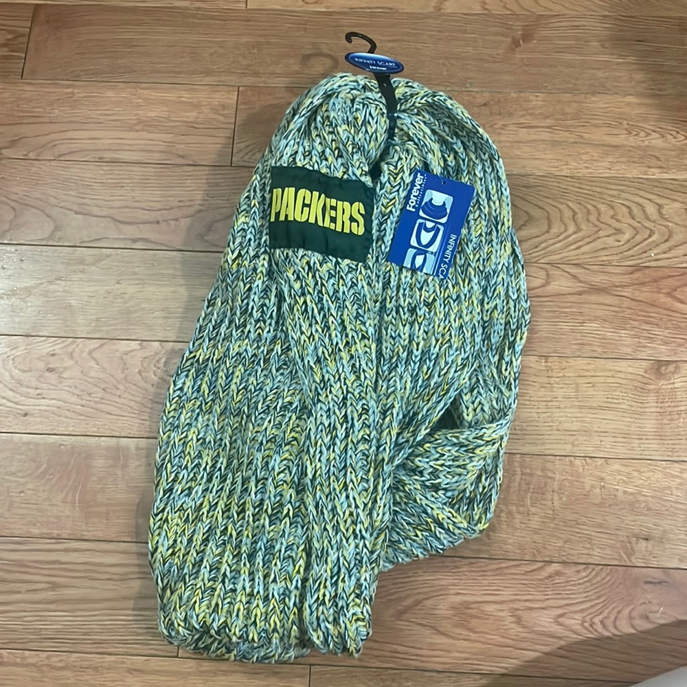 Green Bay Packers Infiniti Scarf